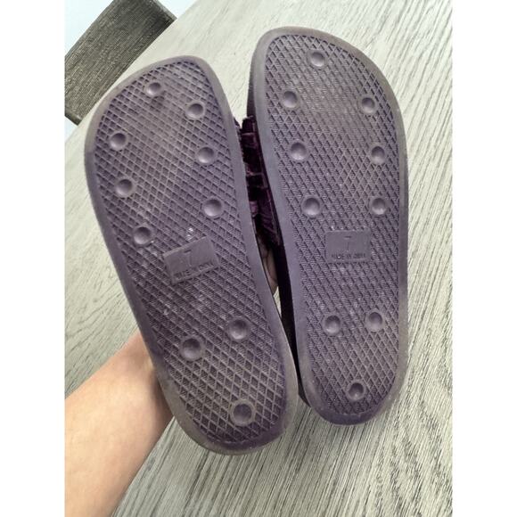 Adidas Adillette Women's Burgundy Metallic Velvet Slide Size 8 Limited Sandals - Picture 6 of 6